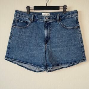 Abercrombie & Fitch The Dad Short High Rise 5.5in Denim Shorts - Size 33